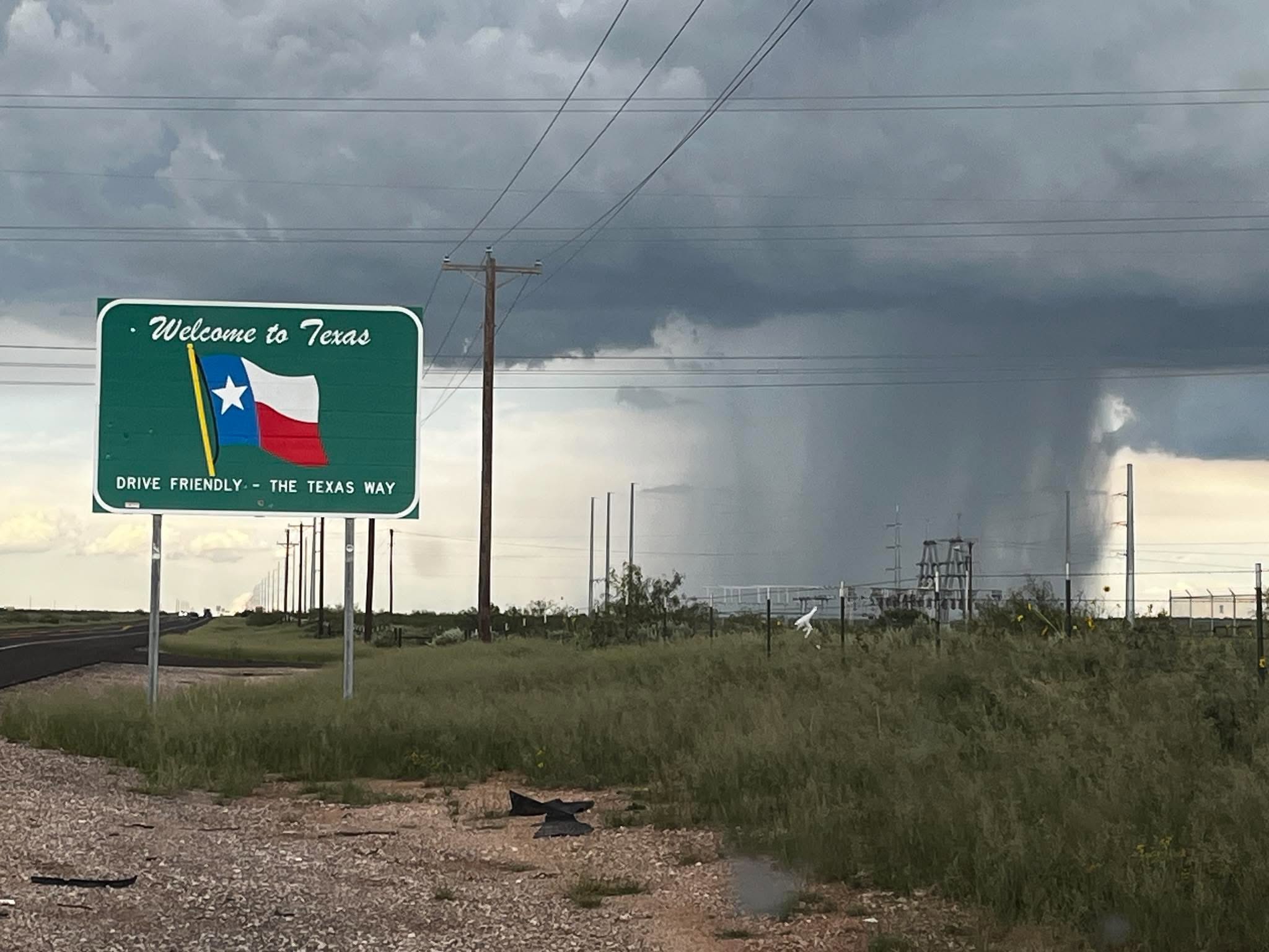 Texas Border Microburst & Funnel Intercept - Carlos Reyes